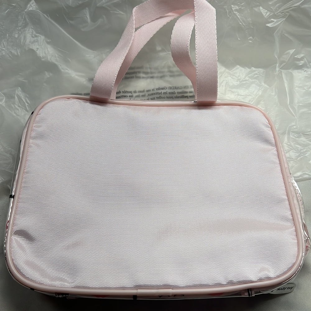 Mary Kay Makeup Bag - Lips/Lashes - Picture 3 of 4